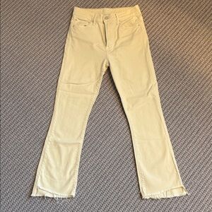 MOTHER insider crop step fray jeans